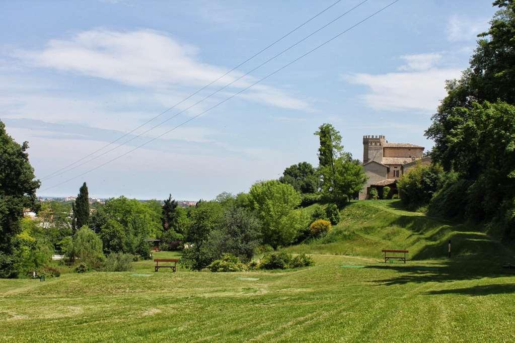 Готель Castello Montegiove Фано Зручності фото